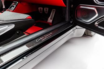 Gunther Werks Porsche 993 Carbon Elements Door Plate
