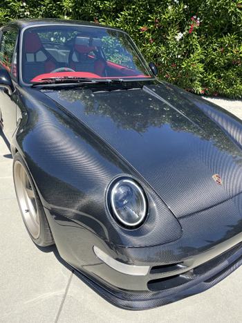 Gunther Werks Porsche 993 Carbon Elements Front