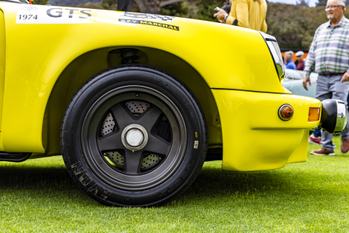 Porsche 911 Yellow #62 Le Mans Front Wheel